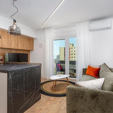 Brand New Apartment Close To The Beach, City Center And University Of Rijeka - Apartment Karlo Buitenkant foto