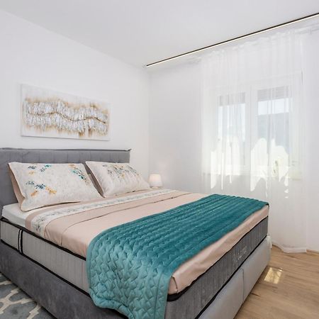 Brand New Apartment Close To The Beach, City Center And University Of Rijeka - Apartment Karlo Buitenkant foto