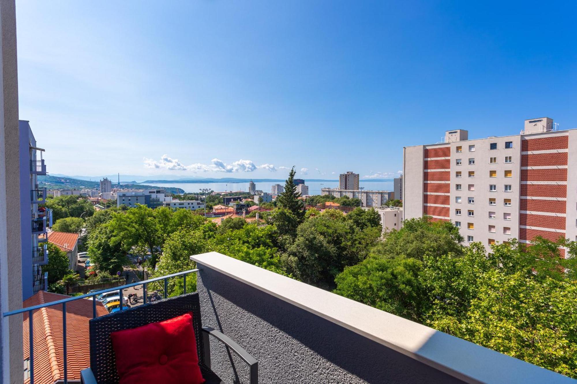 Brand New Apartment Close To The Beach, City Center And University Of Rijeka - Apartment Karlo Buitenkant foto