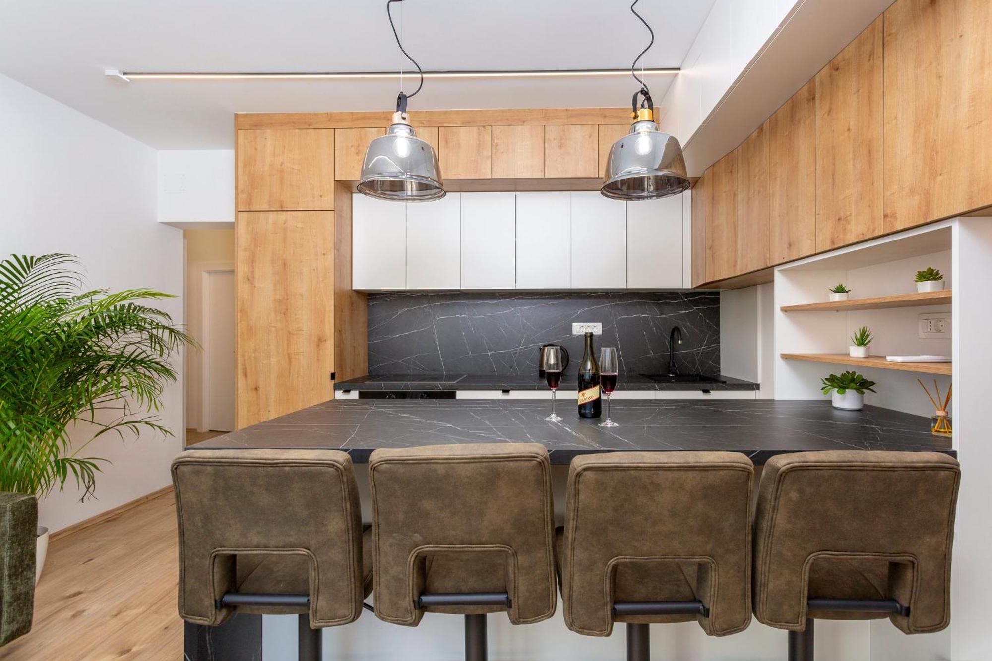 Brand New Apartment Close To The Beach, City Center And University Of Rijeka - Apartment Karlo Buitenkant foto
