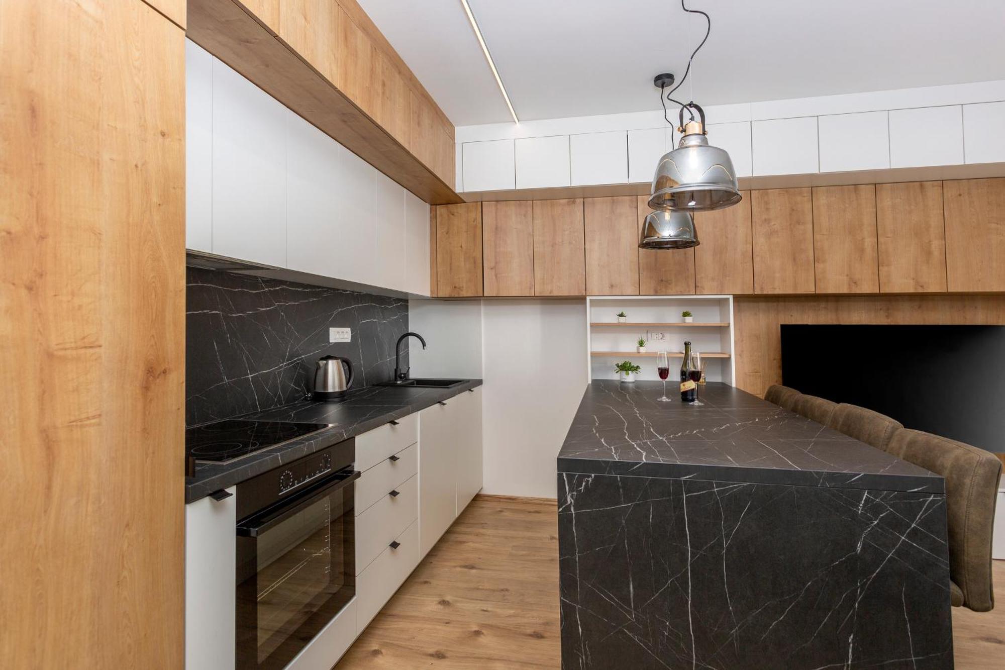 Brand New Apartment Close To The Beach, City Center And University Of Rijeka - Apartment Karlo Buitenkant foto